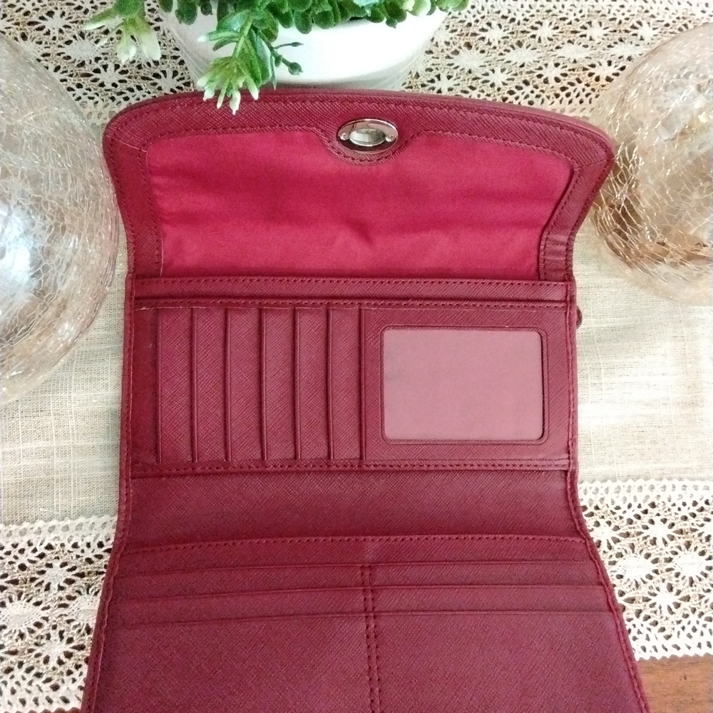 Coach Beige and Red Wallet - Picture 7 of 8